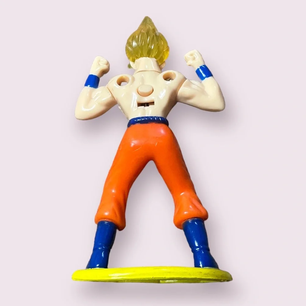 Vintage 2002 Burger King Dragon Ball Z Goku Small Toy Action Figure Cake Topper